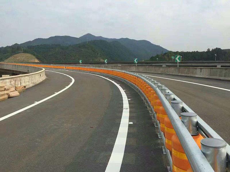 公路围栏